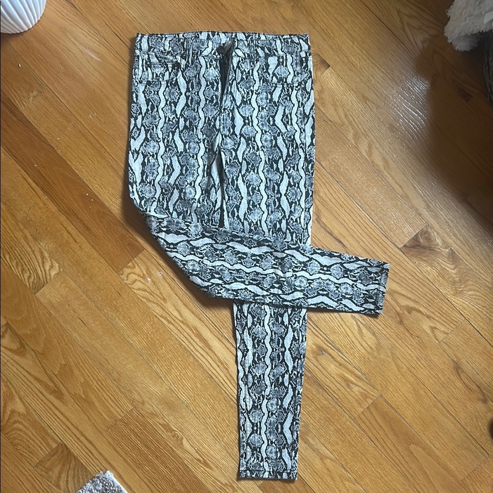 Stylish Snake Print Denim